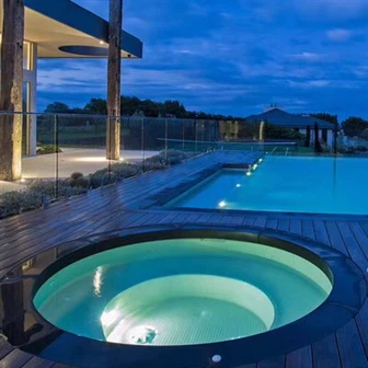 Акрилен инфинити басейн